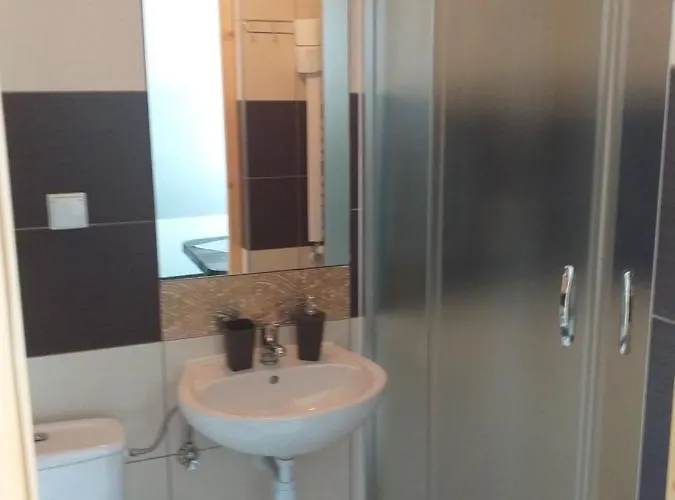 Karczma Mikuda Nocleg ze śniadaniem 3*