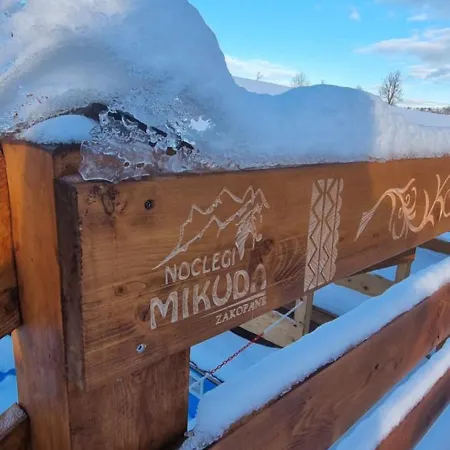 Bed & Breakfast Karczma Mikuda - Sauna Basen Jacuzzi Z Widokiem Na Gory - Kuligi - Parking