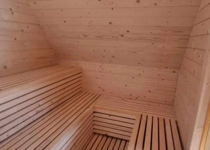 לינה וארוחת בוקר Karczma Mikuda - Sauna Basen Jacuzzi Z Widokiem Na Gory - Kuligi - Parking 3*