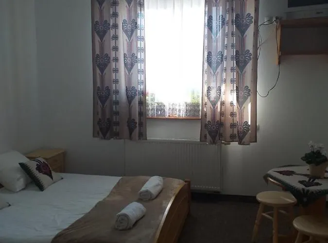 Karczma Mikuda - Sauna Basen Jacuzzi Z Widokiem Na Gory - Kuligi - Parking לינה וארוחת בוקר